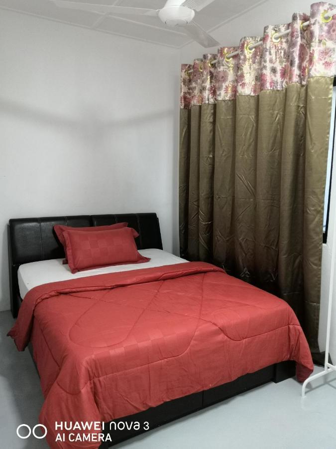 Abah 2 Room Homestay Pasir Gudang Εξωτερικό φωτογραφία